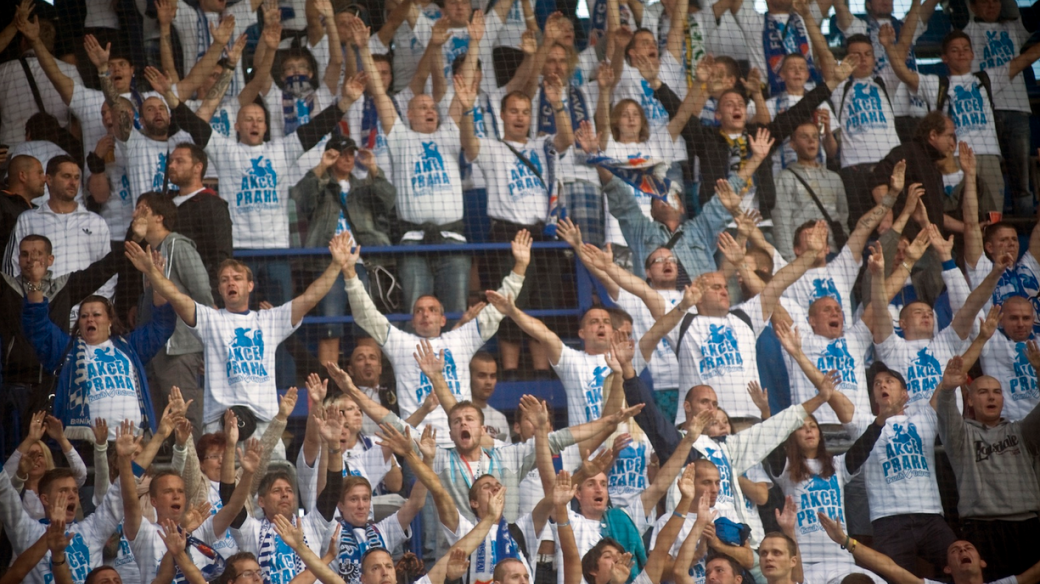 Chuligáni na stadionu