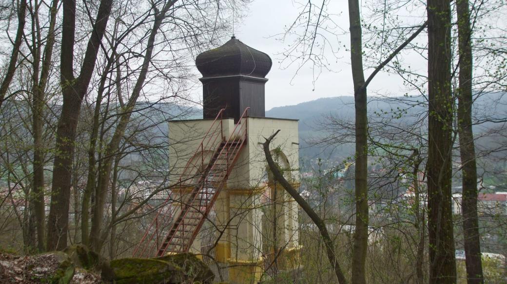 V Benešově nad Ploučnicí opravili stodesetiletou stařenku