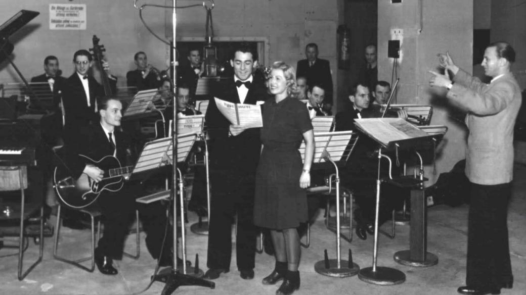 Inka Zemánková-orch.Ferd.Petra a Stanislav Procházka-1944