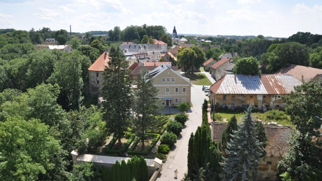 Pohled z Rychmburku na městečko, které bylo uvnitř hradeb