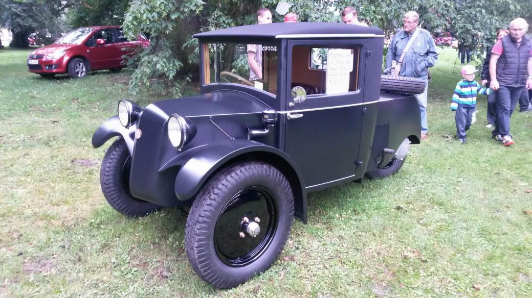 Tatra 49 - replika vozu, který se sériově nikdy nevyráběl