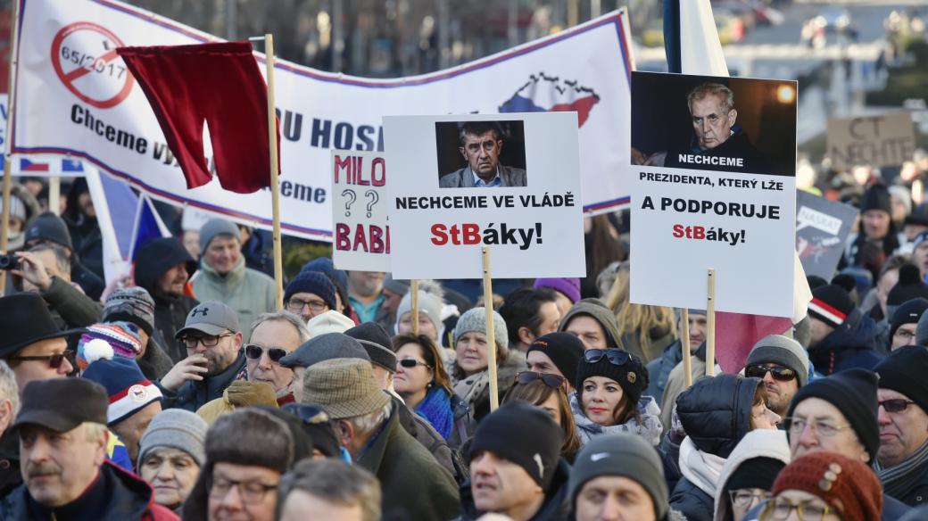 Demonstrace za svobodu a demokracii na Václavském náměstí