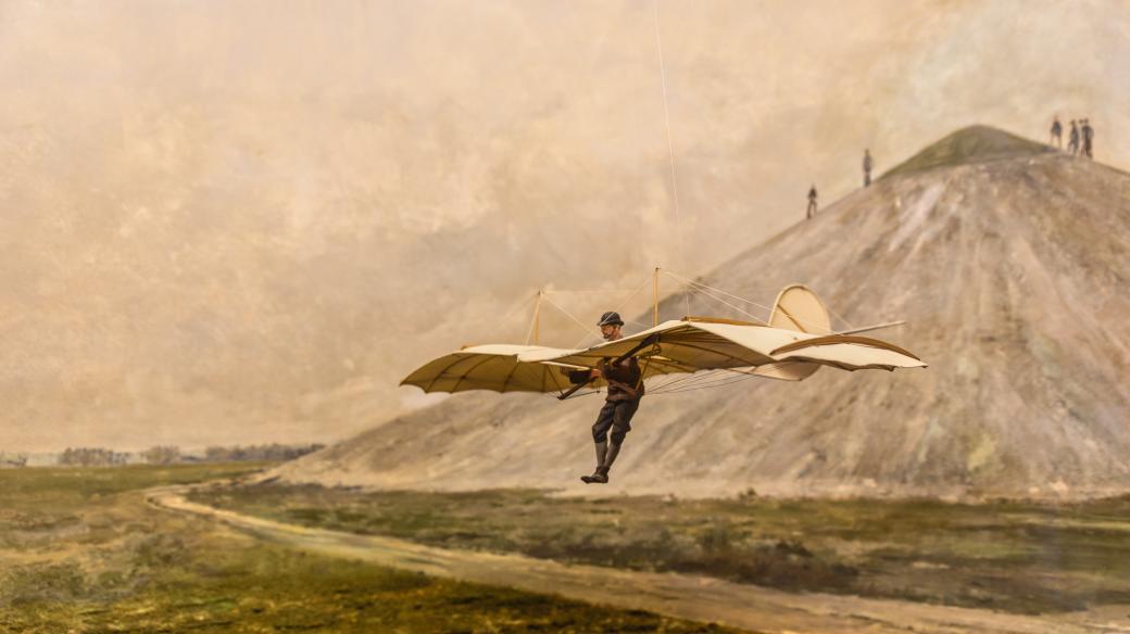 Karl Wilhelm Otto Lilienthal se svým kluzákem