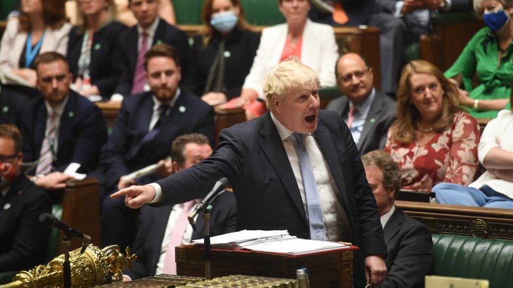 Britský premiér Boris Johnson v parlamentu