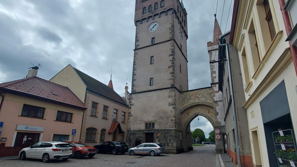 Pražská brána patří ke klenotům historického jádra Vysokého Mýta