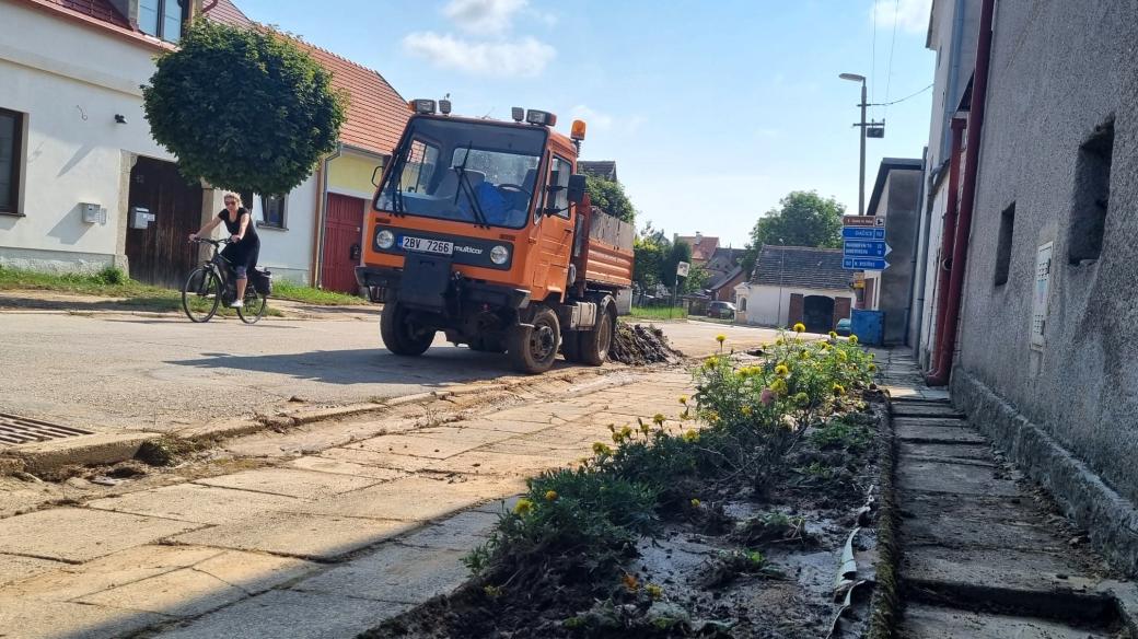 Následky bleskové povodně ve Slavonicích