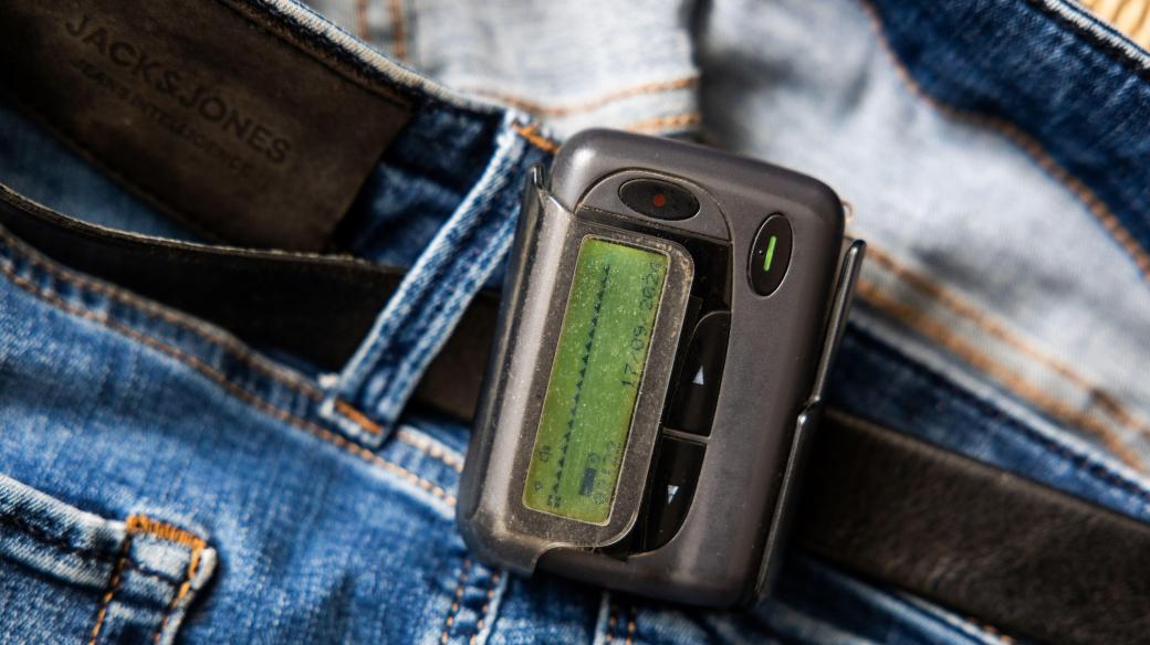 Pager, elektronický komuikační přístroj