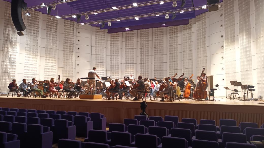 Filharmonie Bohuslava Martinů ve Zlíně, zkouška orchestru