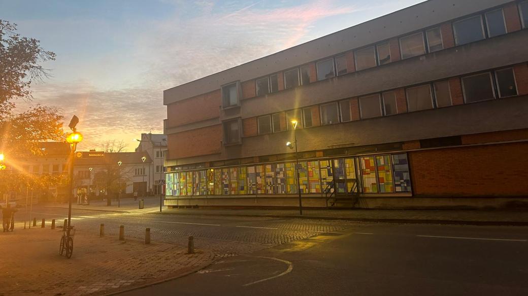 Bystřice pod Hostýnem, Masarykovo náměstí, bývalý hotel Podhoran