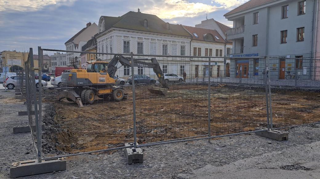 V centru Prostějova probíhá archeologický výzkum. Následně v této lokalitě vyroste nové náměstí