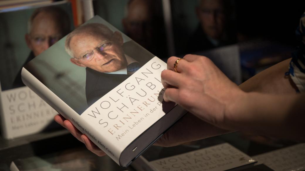 Wolfgang Schäuble: Vzpomínky. Můj život v politice