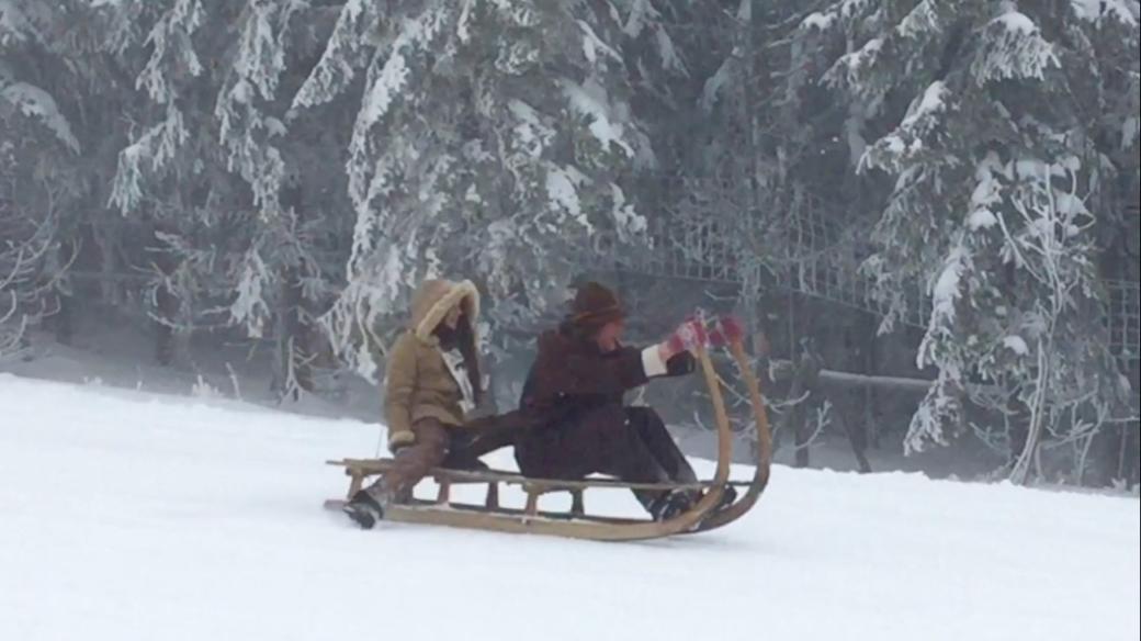 Krakonošovi lyžníci na saních