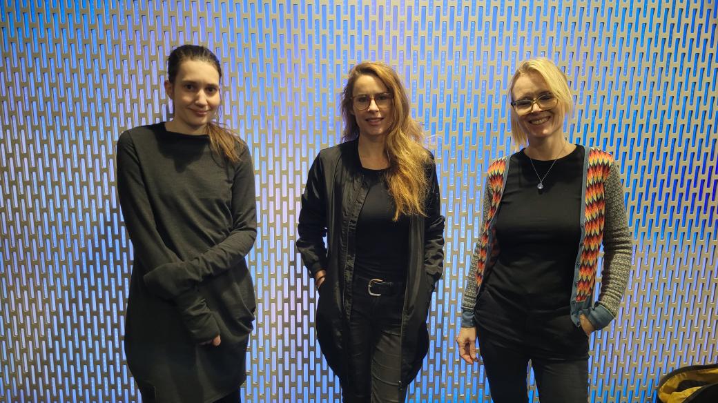 Karolína Plášková, Tereza Lišková, Markéta Dolejšová a Tereza Stehlíková v ArtCafé