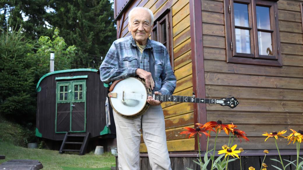 Marko Čermák, muzikant, kreslíř komiksů a zapálený tramp