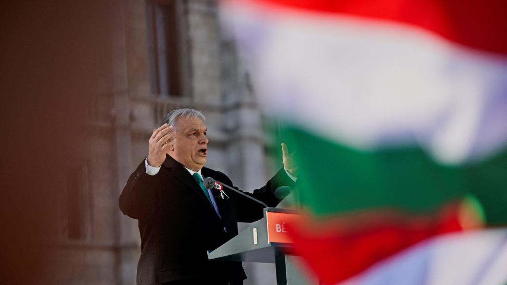 Maďarský premiér Viktor Orbán na předvolebním shromáždění, 15. 3. 2026