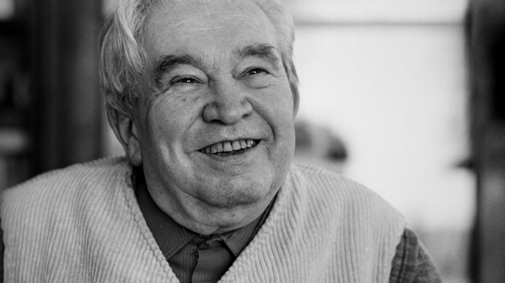 Básník Jaroslav Seifert v roce 1981