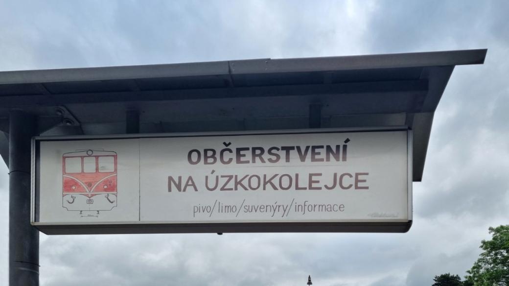 Insolvenční správce a zaměstnanci úzkokolejky se snaží podnik udržet v provozu, v létě turistům nabídnou občerstvení