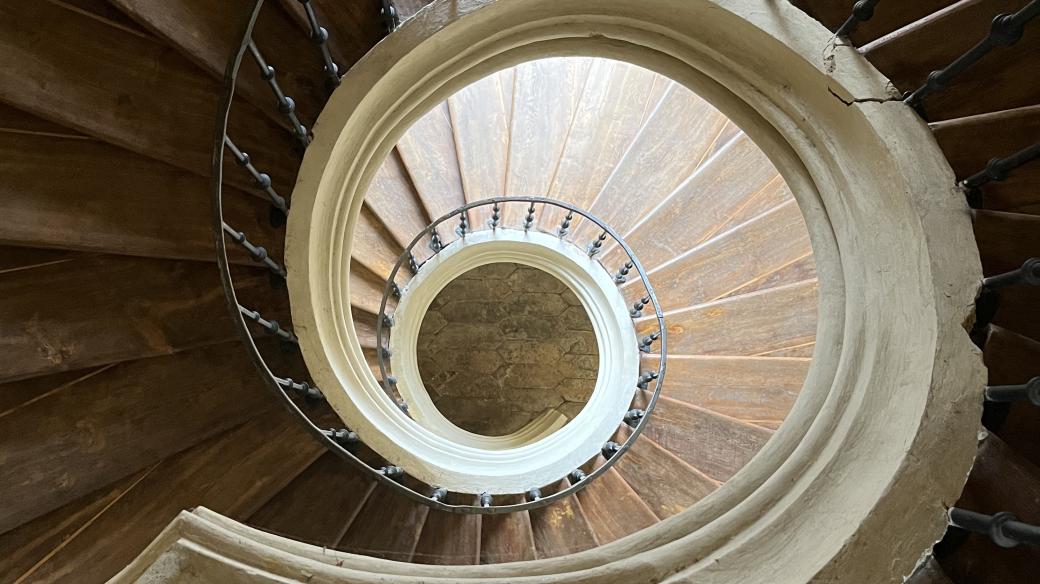 DA23 | Jan Blažej Santini-Aichel – Sedlec u Kutné Hory, schodiště katedrály