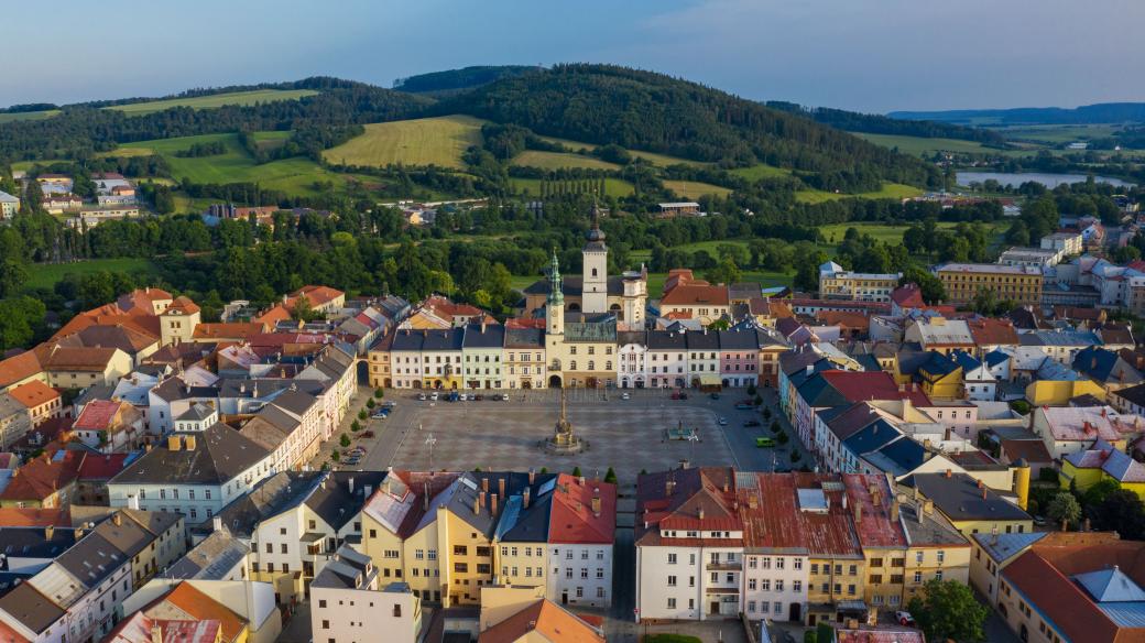 Dvě věže v Moravské Třebové - radniční a kostelní