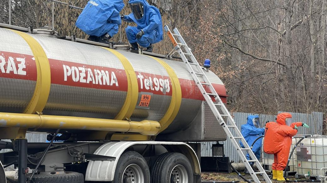 Cvičení záchranářů u hraničního přechodu v Mikulovicích