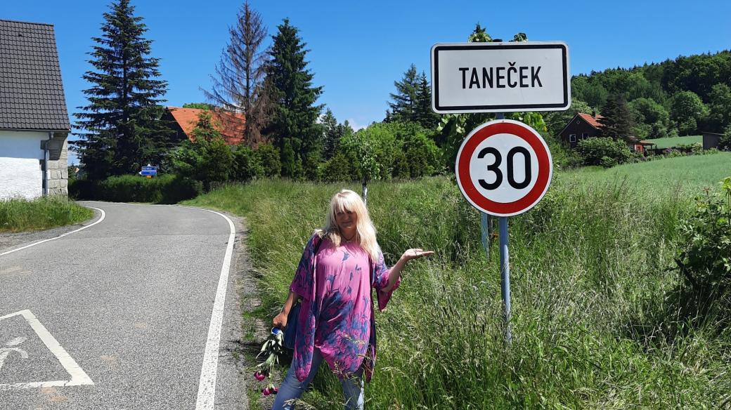 Jestlipak se v Tanečku tančí? Ivana Bernáthová na stopě původu názvů vísek a obcí Libereckého kraje