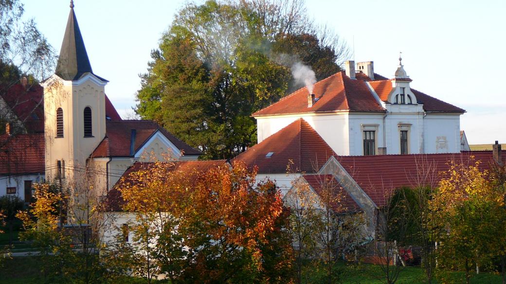 Hůrky jsou místní část města Lišov na Českobudějovicku, kroniku spravuje Aleš František Plávek