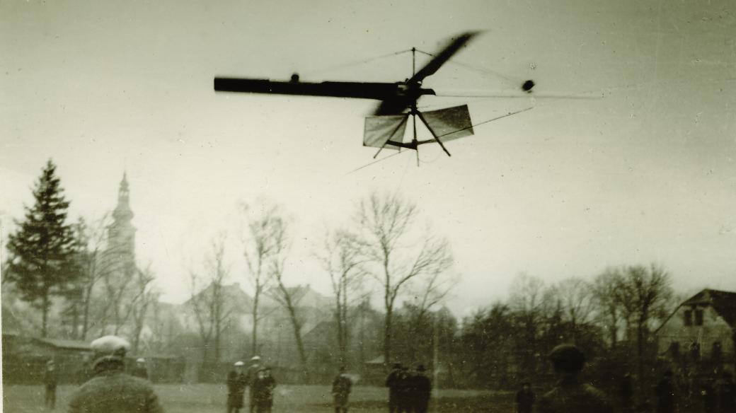 Jeden z pokusů vzletu aerohelikoptéry uskutečnil František Formánek v roce 1928