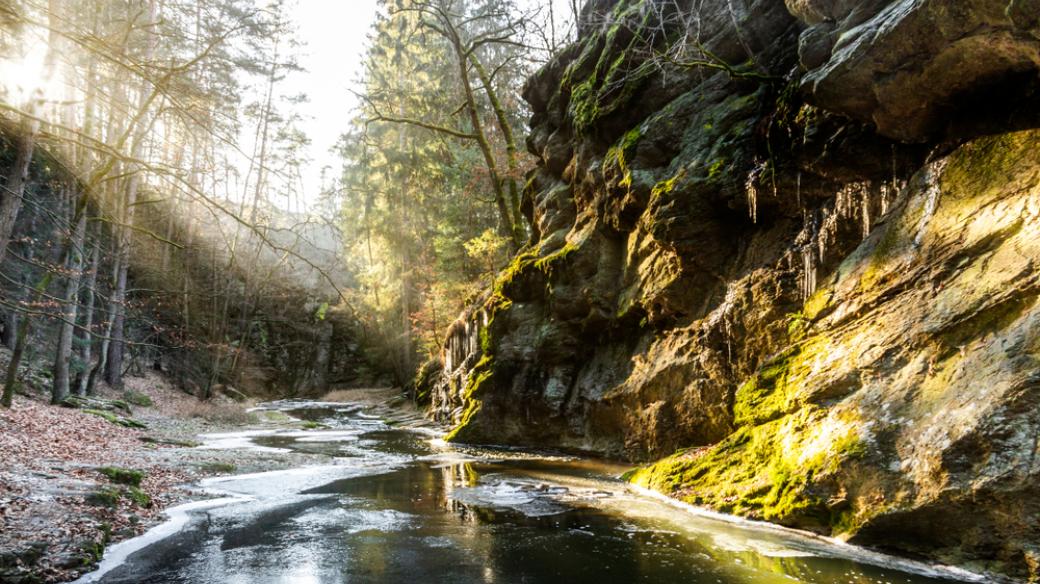 Židova strouha v turistické oblasti Toulava