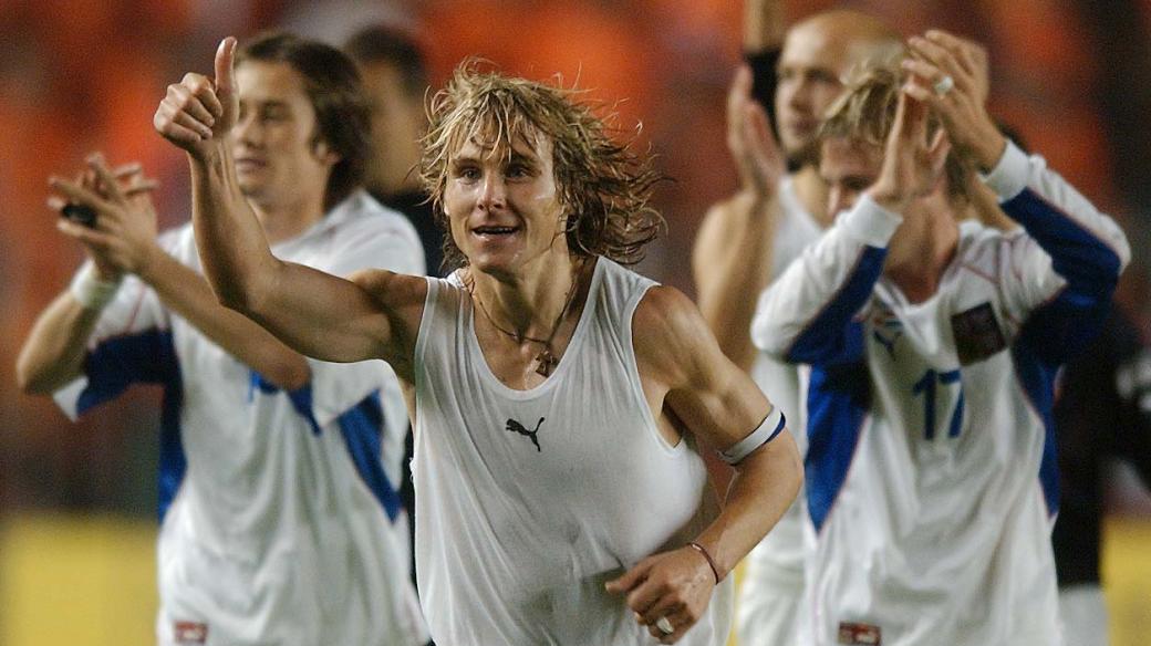 Kolik stál velkolepý přestup Pavla Nedvěda? Jaké mega odchody zažil český fotbal?