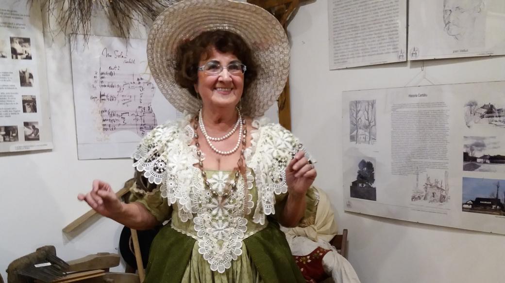 Drahomíra Míčková v kostýmu