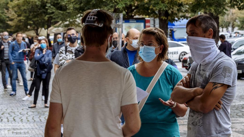 Odběrové místo na covid-19 na pražském Václavském náměstí