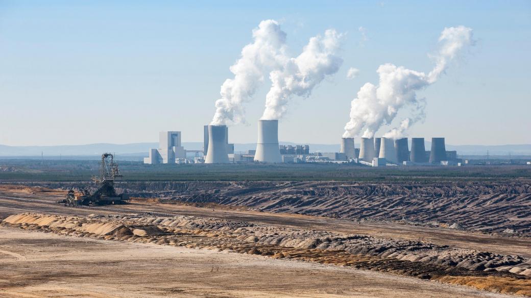 Těžba uhlí a elektrárna Boxberg v okresu Görlitz, Sasko