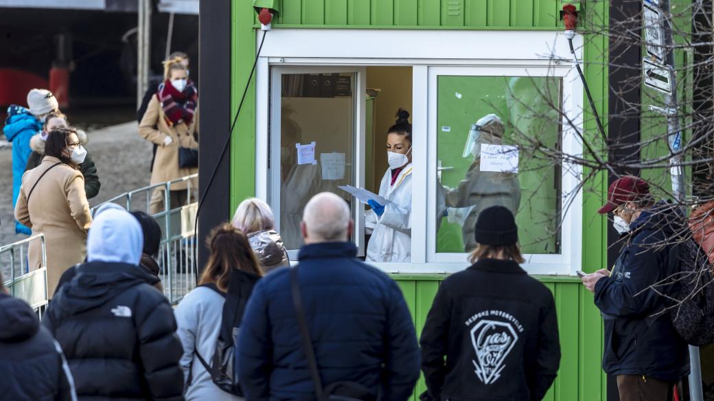 Odběrové místo pro testy na covid na Hořejším náměstí v Praze