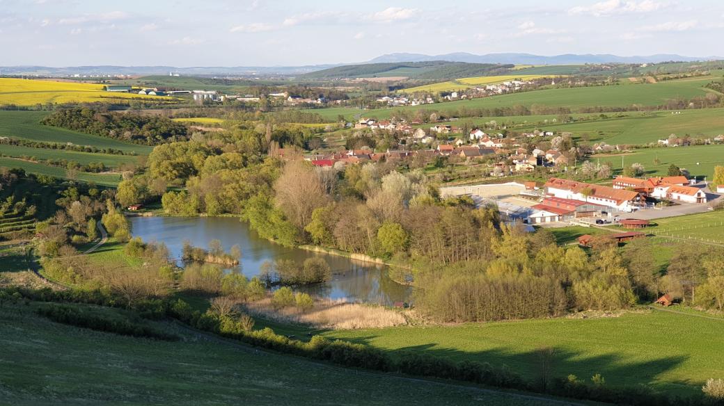 Rybník pod rozhlednou Zdenička