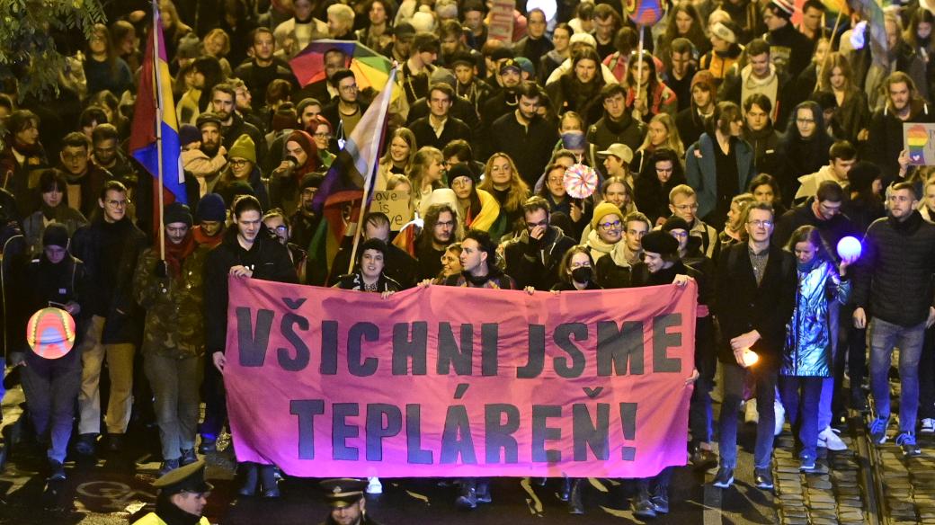 Pochod „Nebudeme mlčet“ proti násilí na LGBT+ lidech, 21. října 2022, Praha