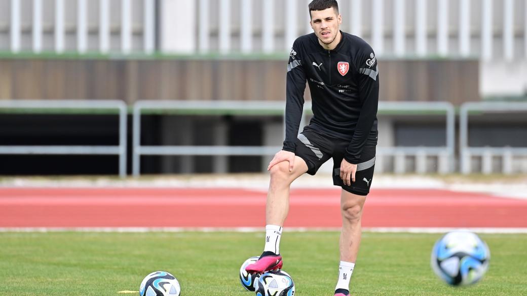 Reprezentační obránce David Jurásek už další start za Slavii nepřidá, odešel do Benfiky Lisabon