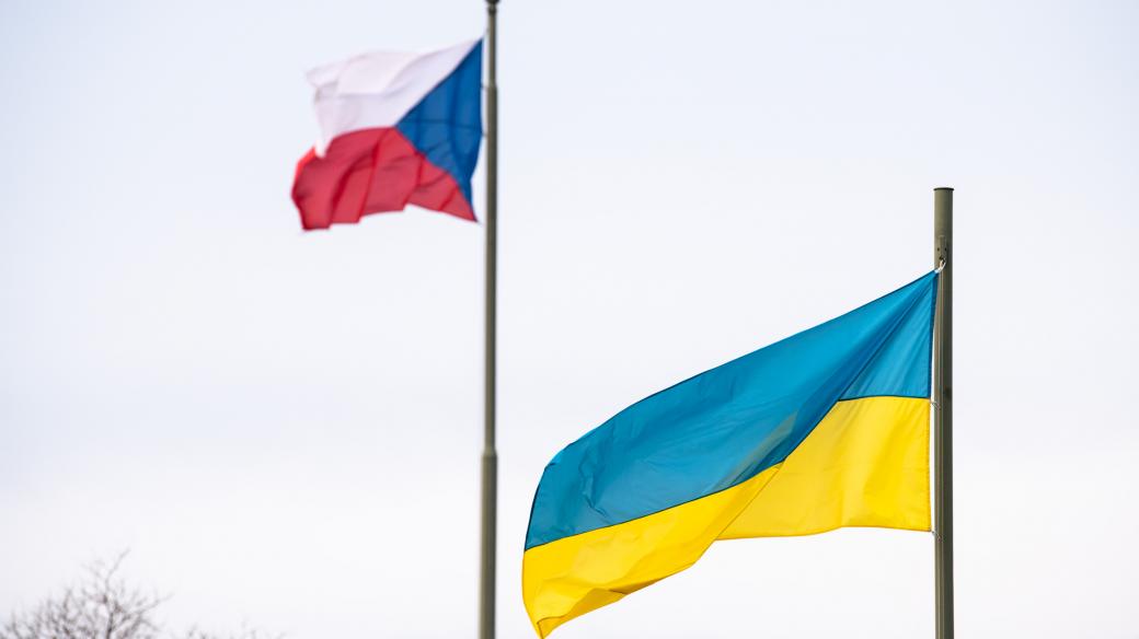 Ukrajinská vlajka na Národním památníku na Vítkově