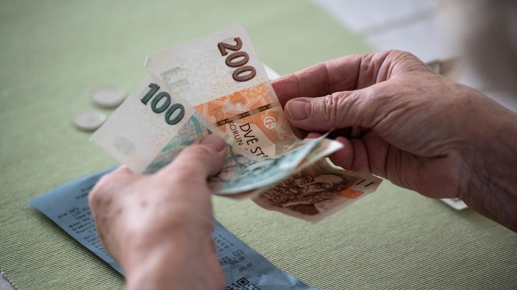 peníze, ilustrační foto