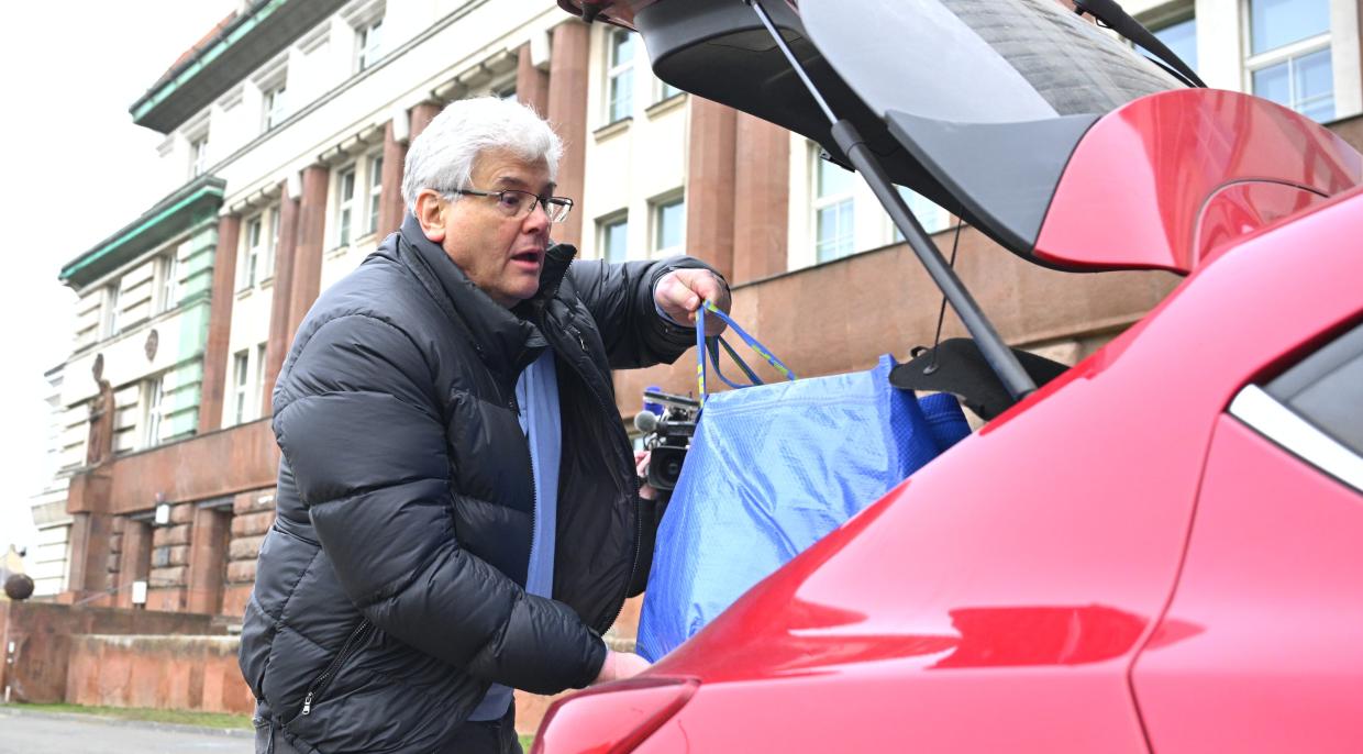 Bývalý ředitel motolské nemocnice Miloslav Ludvík po propuštění z vazby