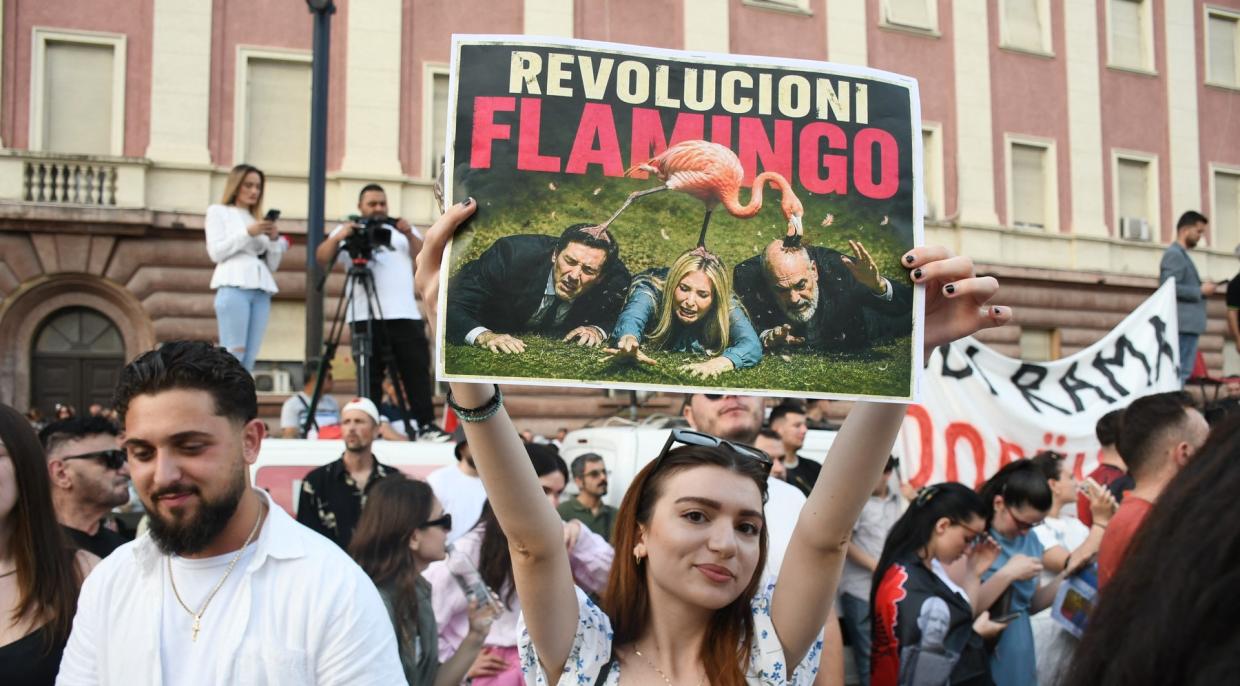 Protesty proti projektu Ivanky Trumpové a Jareda Kushnera v Albánii