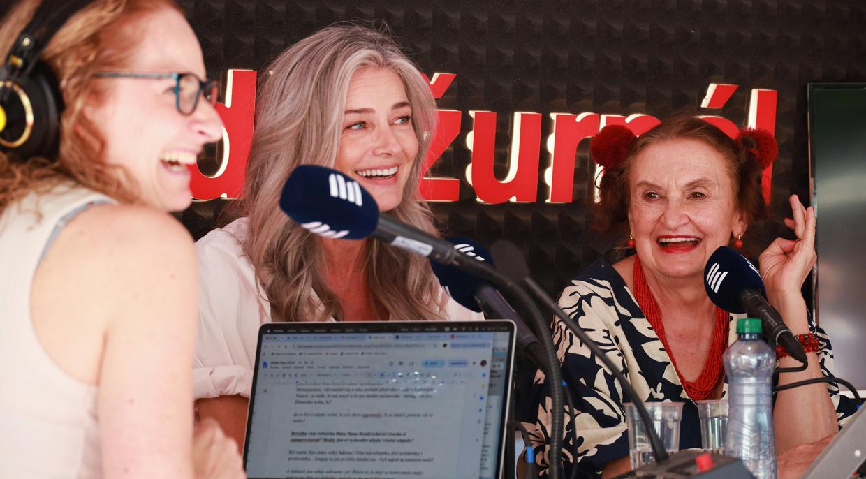 Herečky Pavlína Pořízková a Eva Holubová byly hostkami Radiožurnálu v Karlových Varech