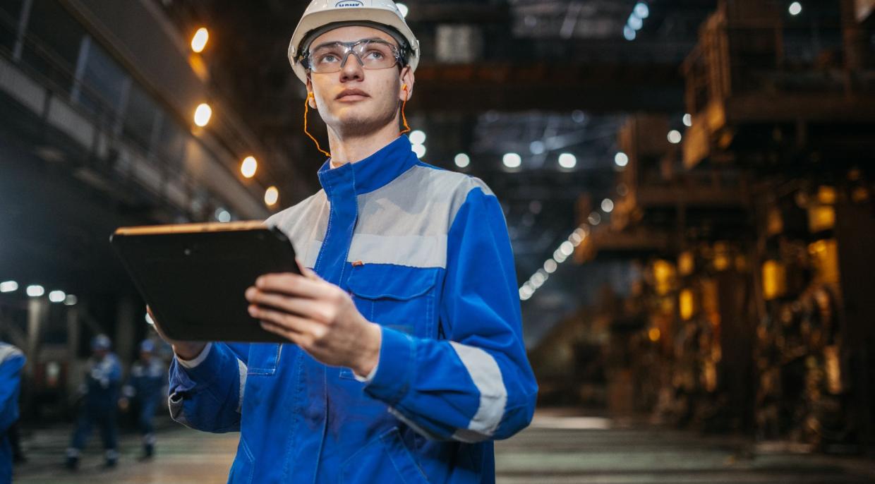 Digitální technologie umožňují simulovat práci výrobních strojů a odhalovat chyby ještě před jejich spuštěním (ilustrační foto)