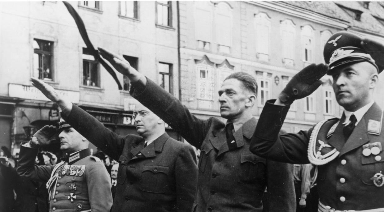 Oberst Toussaint, Konrad Henlein, Karl Hermann Frank, Major Möricke v roce 1938