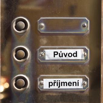 O původu příjmení