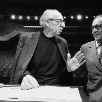 Aaron Copland (vlevo), Benny Goodman