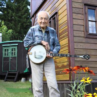 Marko Čermák, muzikant, kreslíř komiksů a zapálený tramp