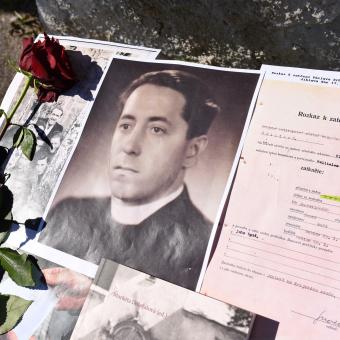 Kněze Václava Drbolu spolu s Janem Bulou a Františkem Pařilem obvinili a popravili ve vykonstruovaném procesu po takzvaném případu Babice v roce 1951 |