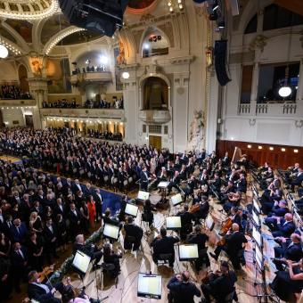 Zahajovací koncert Pražského jara v podání SOČR a dirigenta Petra Popelky. Tradičně zazněla Má vlast Bedřicha Smetany