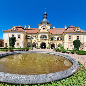 Na zámku Nebílovy na jižním Plzeňsku připomínají poslední pistolový souboj v Čechách