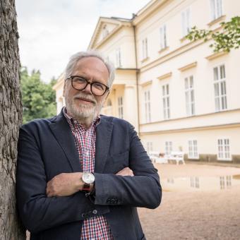 Občas jsem si zámek v Kostelci pohladil. František Kinský ctí předky a nedá dopustit na vlastní cihlu